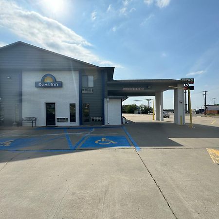Days Inn By Wyndham Salina I-70 Luaran gambar