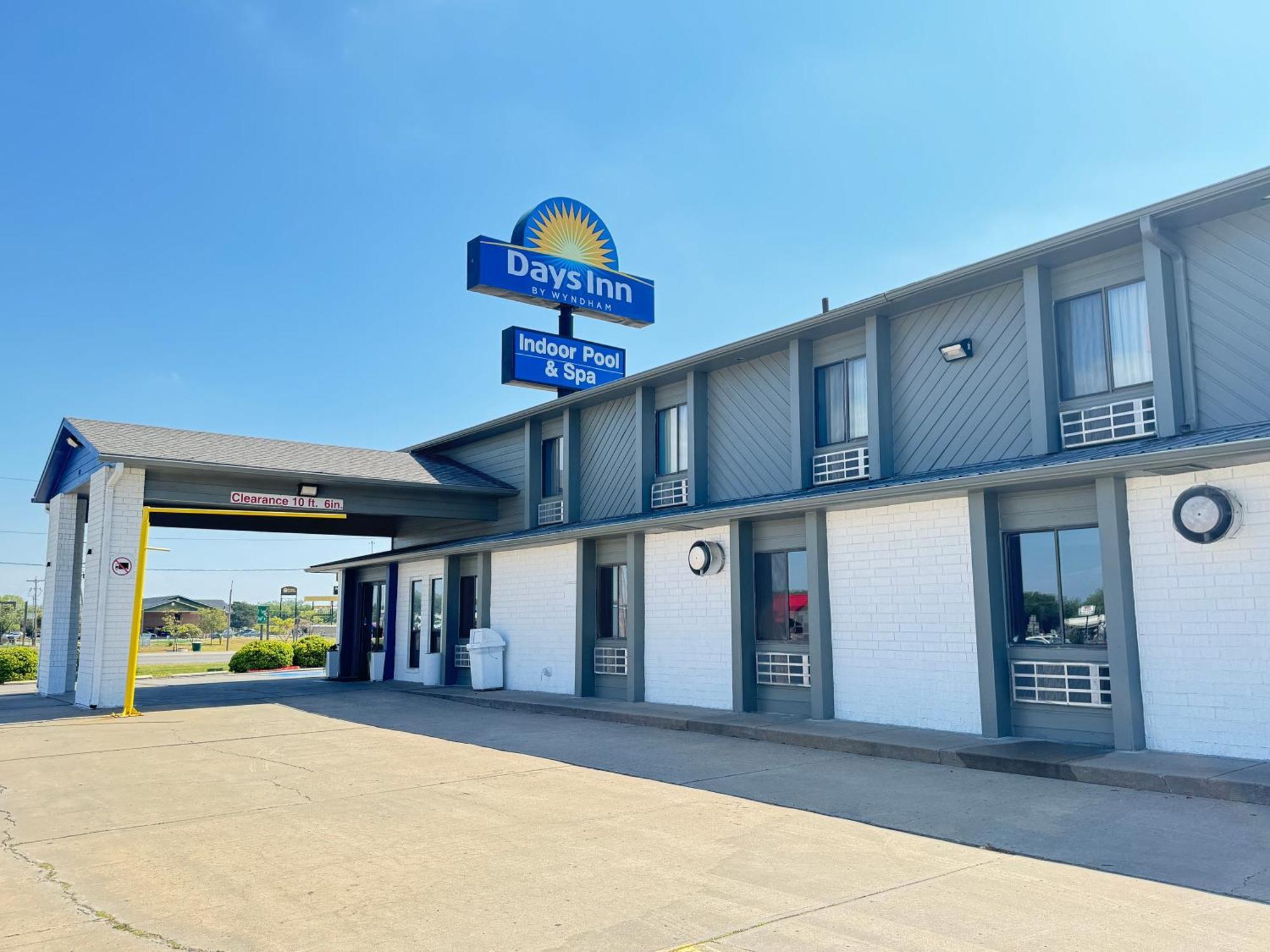 Days Inn By Wyndham Salina I-70 Luaran gambar
