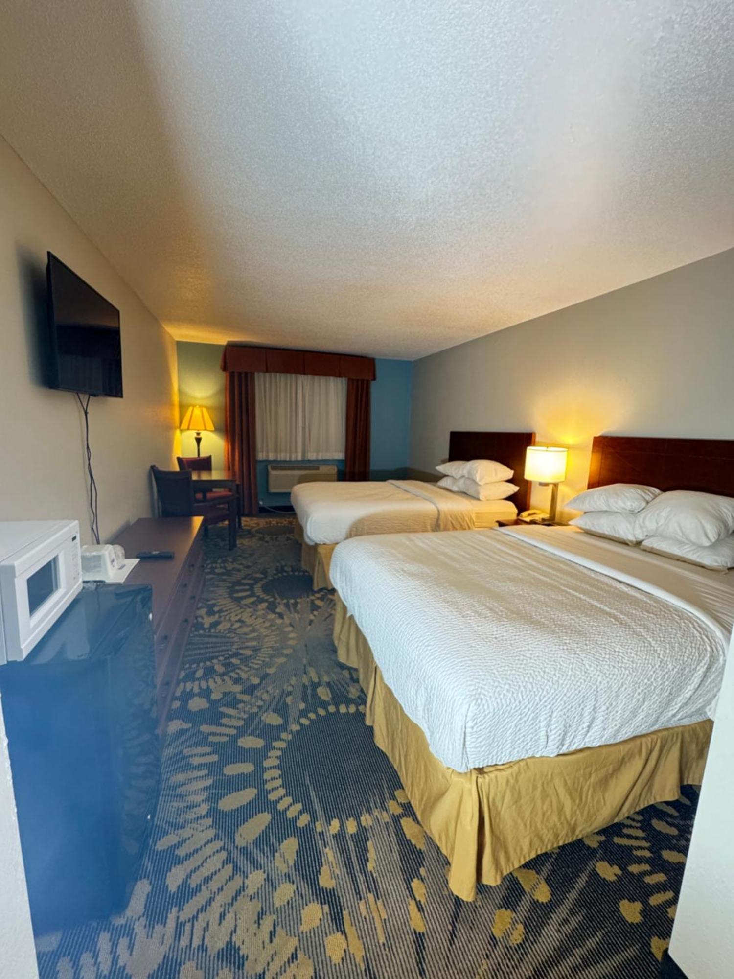 Days Inn By Wyndham Salina I-70 Luaran gambar
