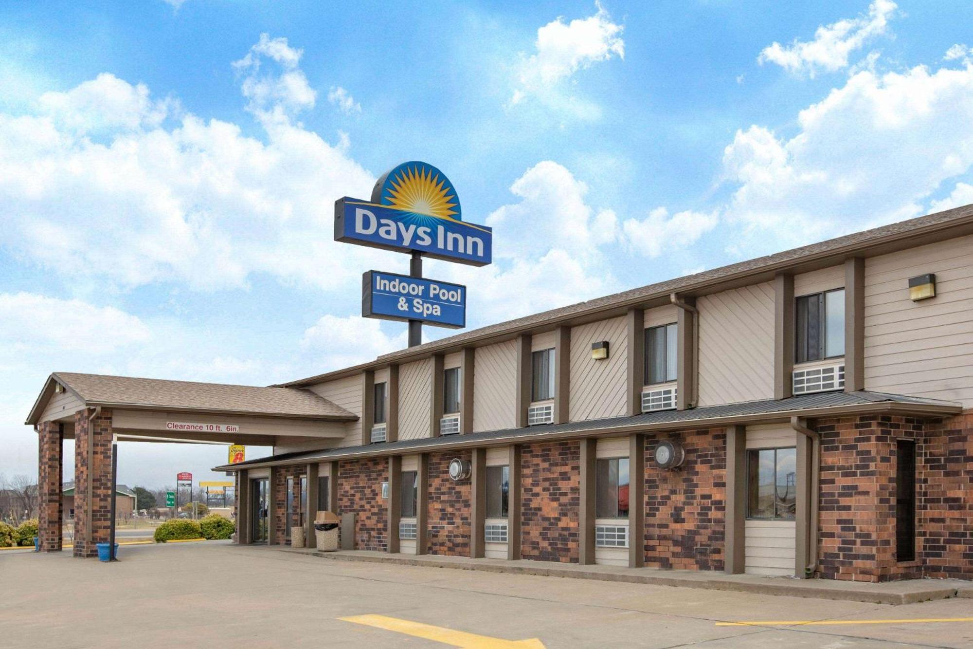 Days Inn By Wyndham Salina I-70 Luaran gambar